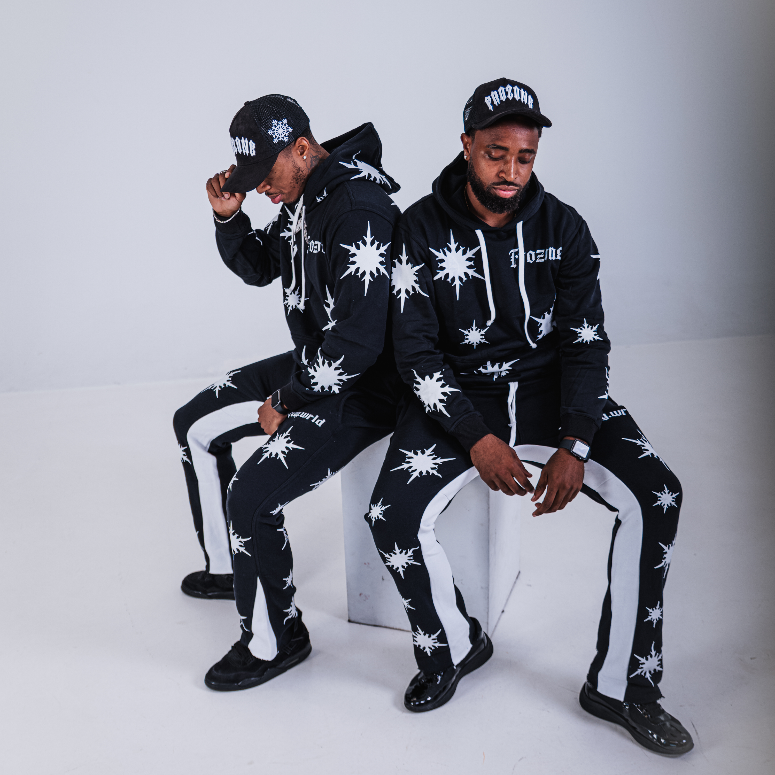 FROZYWRLD TRUCKER HAT