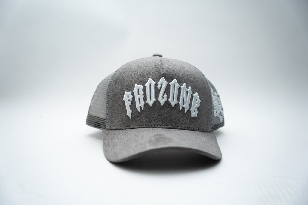 FROZYWRLD TRUCKER HAT