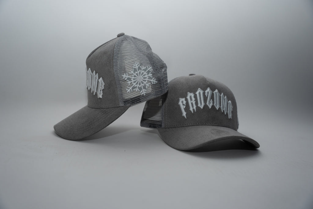 FROZYWRLD TRUCKER HAT