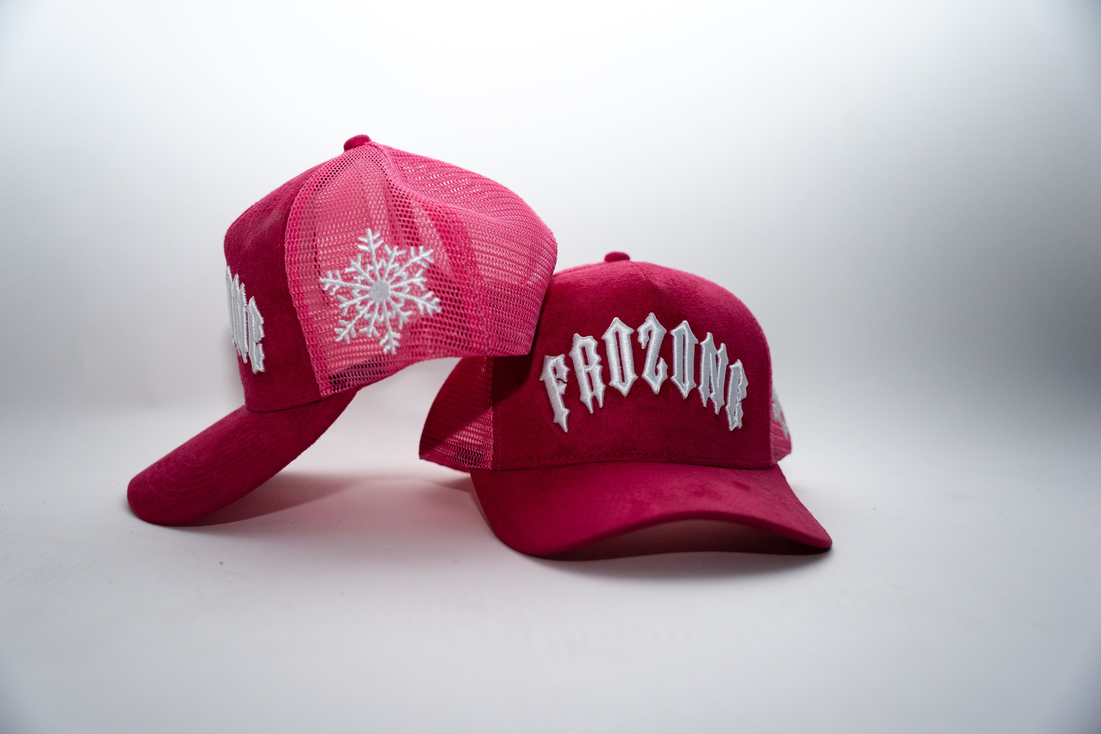 FROZYWRLD TRUCKER HAT