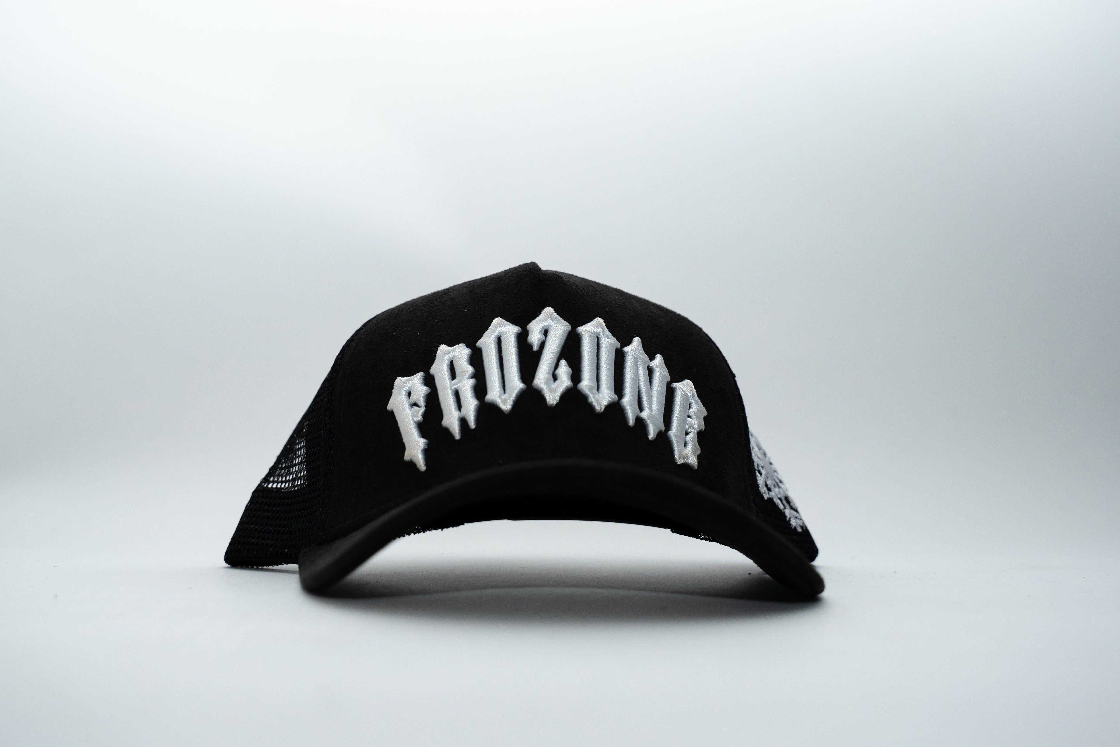 FROZYWRLD TRUCKER HAT