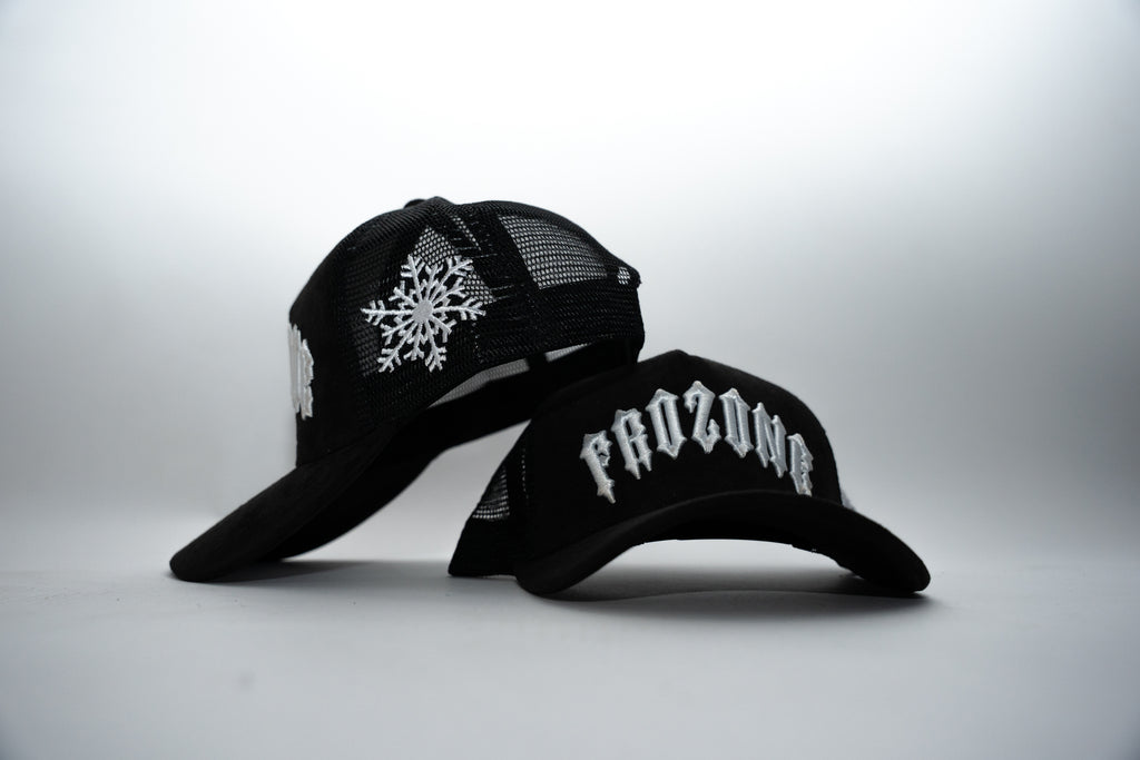 FROZYWRLD TRUCKER HAT